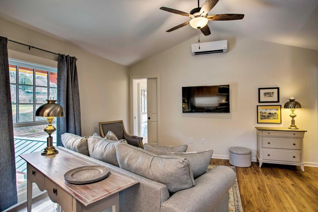 Saluda Main Street Retreat - Central Location! ภายนอก รูปภาพ
